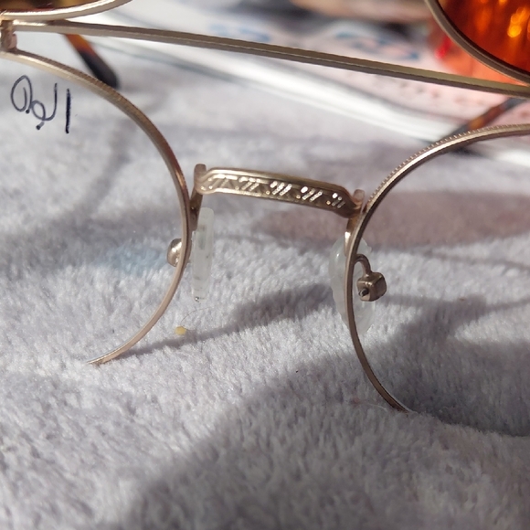 Gold Rimless Sunglasses - Picture 2 of 12